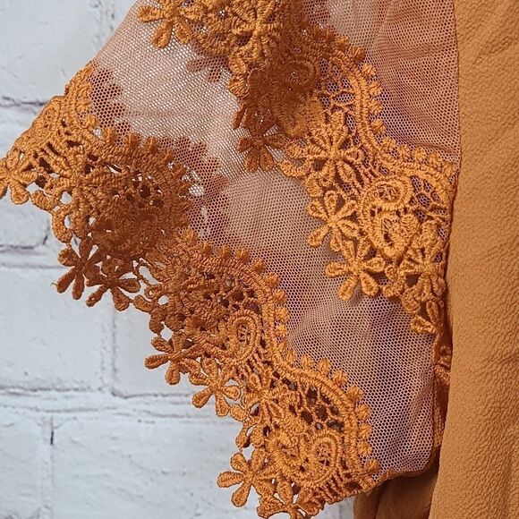 Women's Crochet Lace Mesh Short Sleeve Keyhole Mustard Yellow Crepe Blouse Top S - Picture 2 of 8